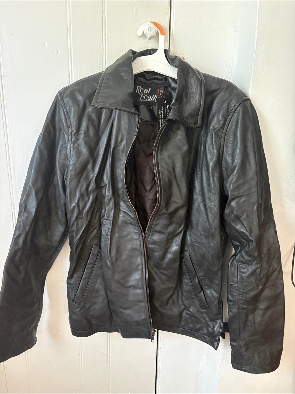 Women’s Black Leather Jacket - Classic Casual Coat - Picture 2 of 4